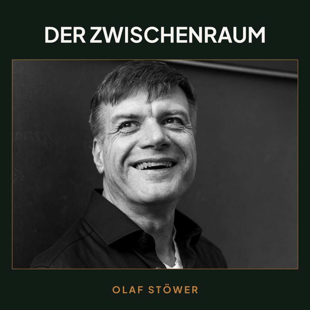 Der Zwischenraum Podcast von Olaf Stöwer - Offizielles Cover